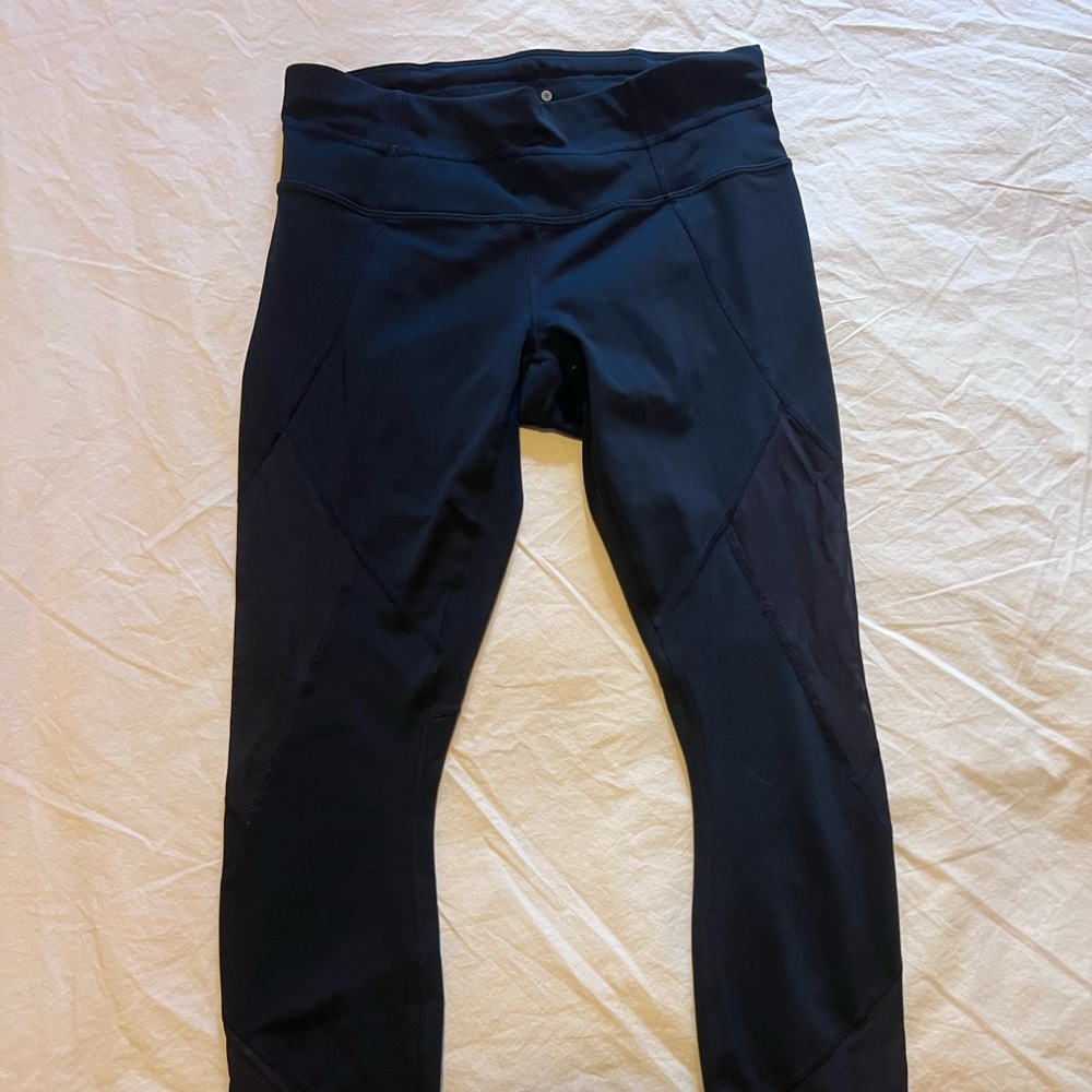 Athleta ultimate mesh Capri navy
